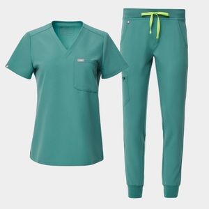 Figs Scrubs- Cactus- Catarina Top (S), Zamora Pants (XS)